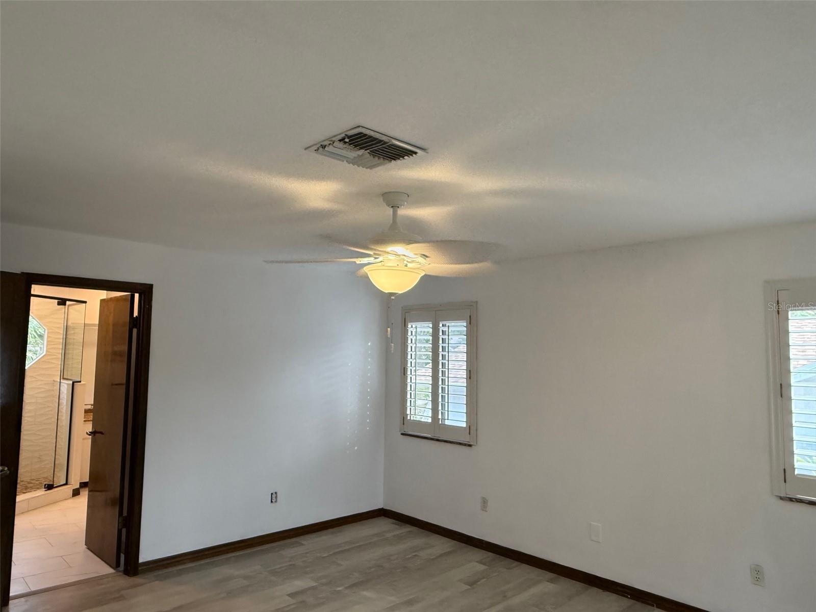 Image 19 of 50 For 2789 Valencia Lane W