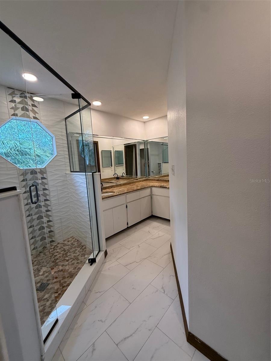 Image 32 of 50 For 2789 Valencia Lane W