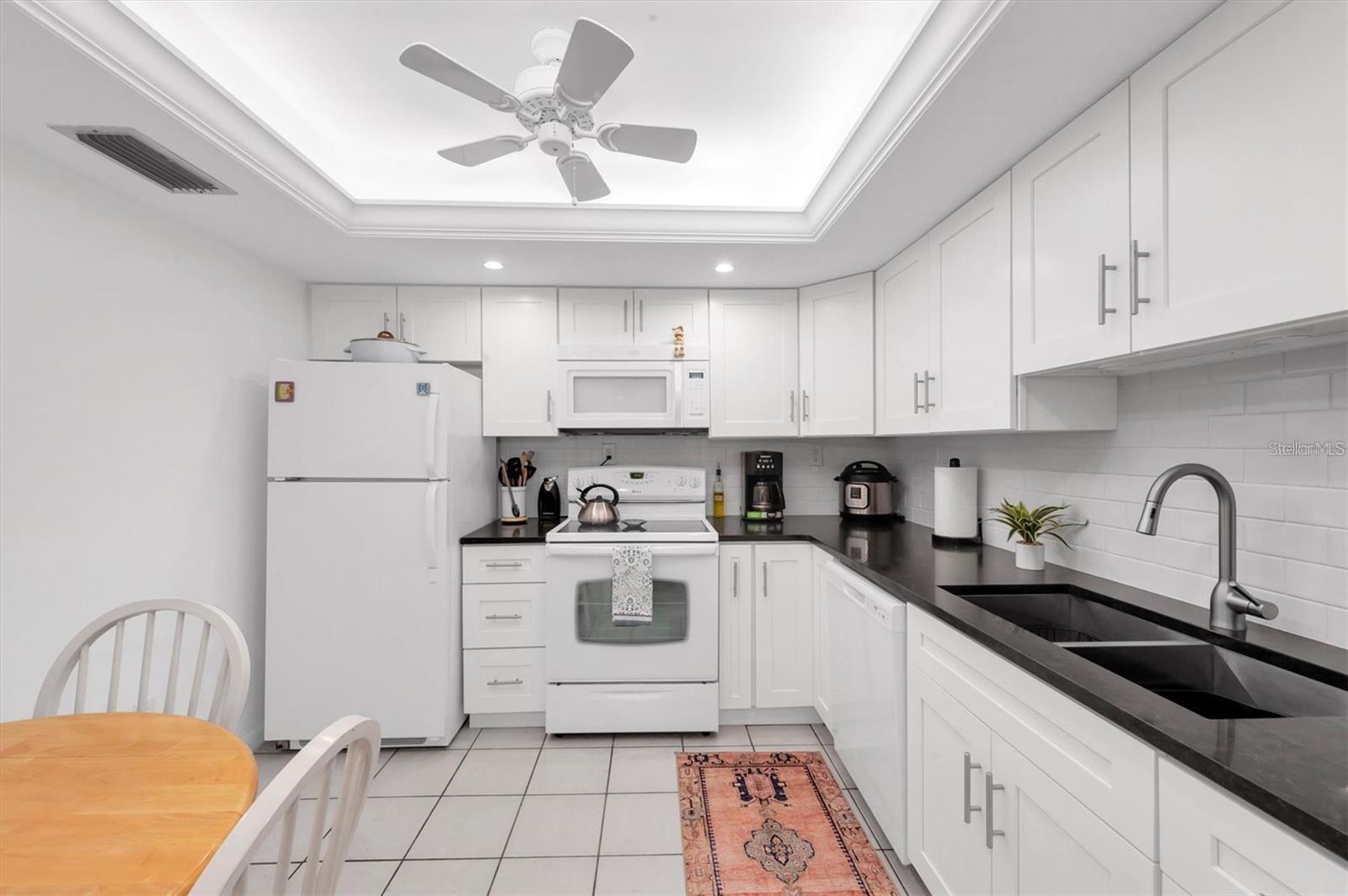 Image 10 of 30 For 19029 Us Highway 19 N 9-403