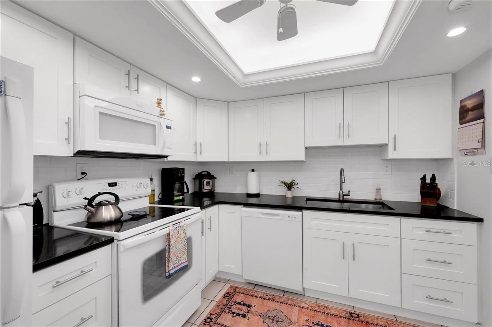 Image 11 of 30 For 19029 Us Highway 19 N 9-403