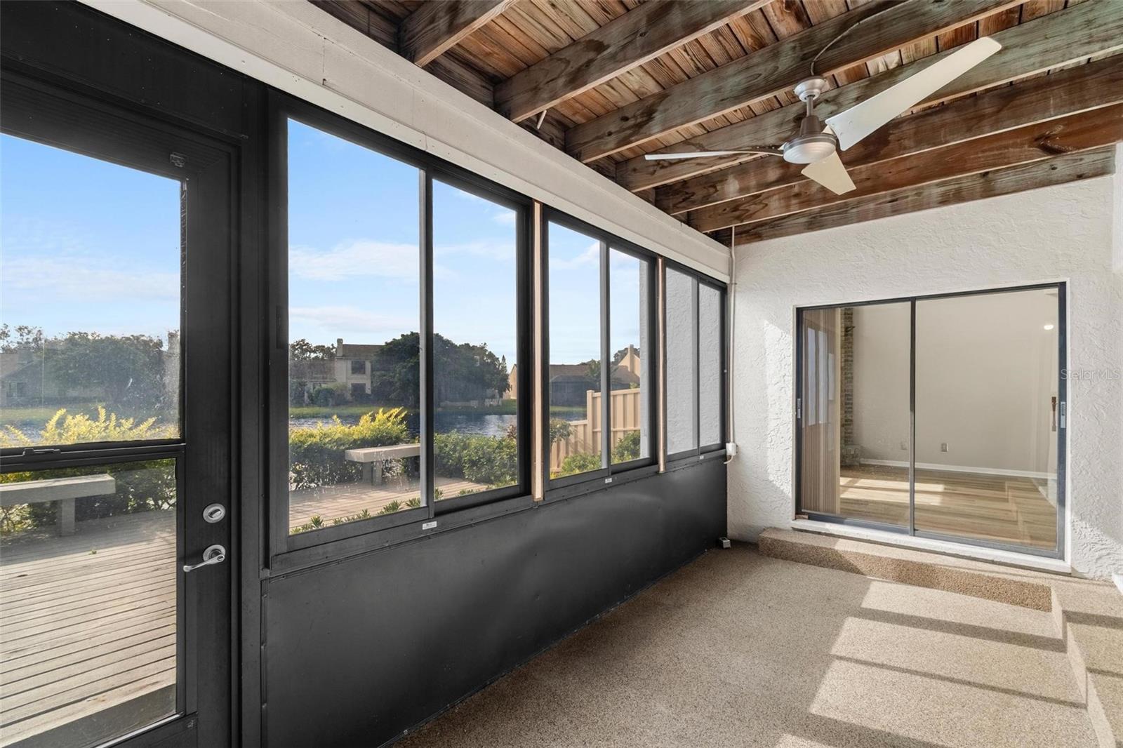 Image 33 of 41 For 846 Glades Court Ne