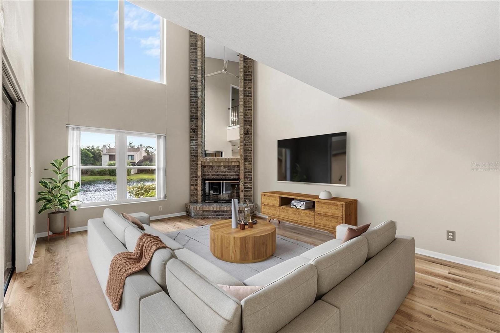 Image 8 of 41 For 846 Glades Court Ne