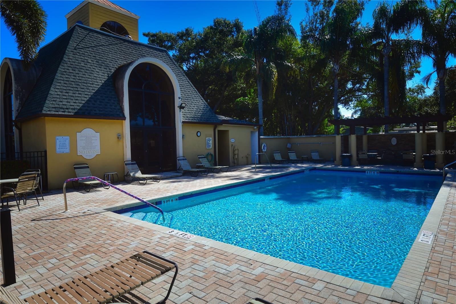 Image 28 of 45 For 10155 Sailwinds Boulevard S 101