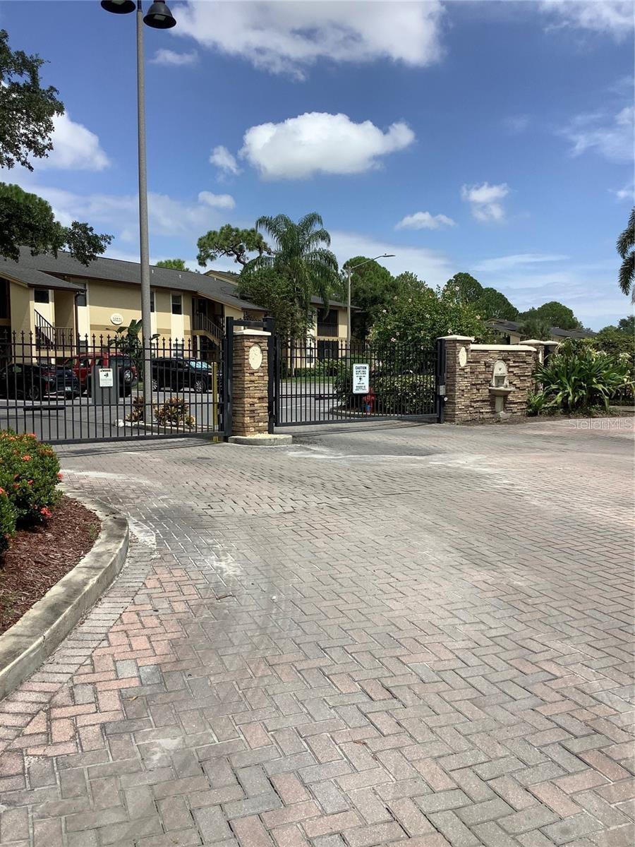 Image 4 of 45 For 10155 Sailwinds Boulevard S 101