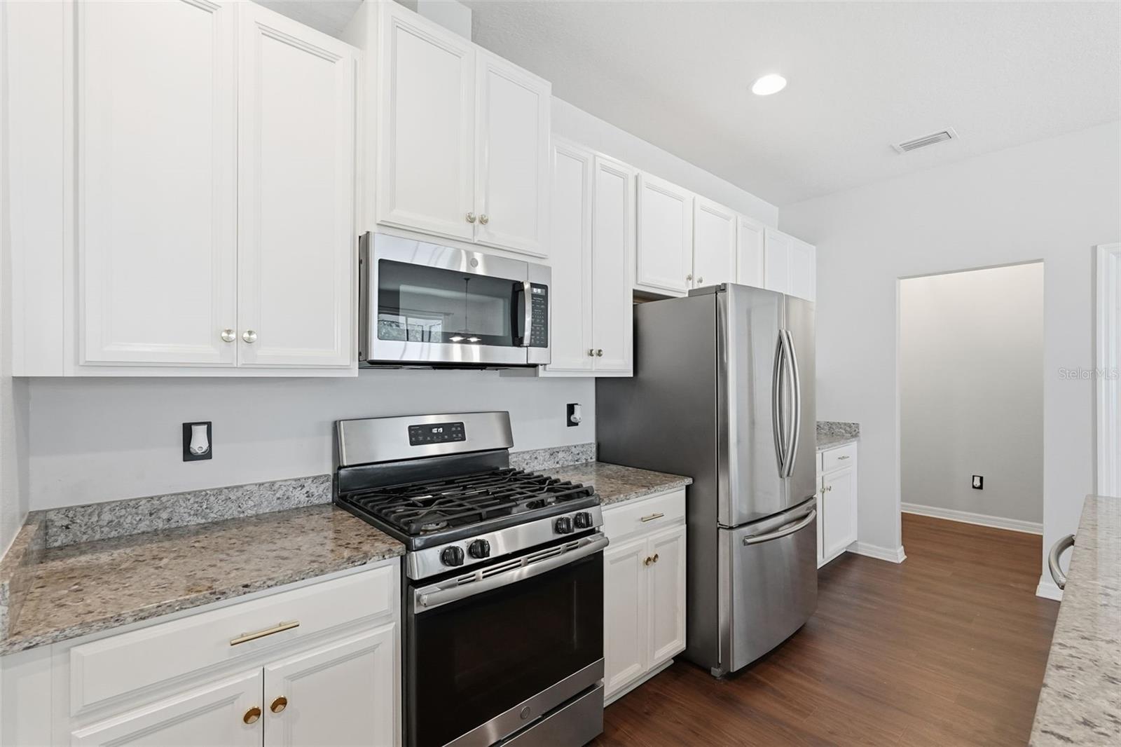 Image 12 of 82 For 12215 Blue Pacific Drive