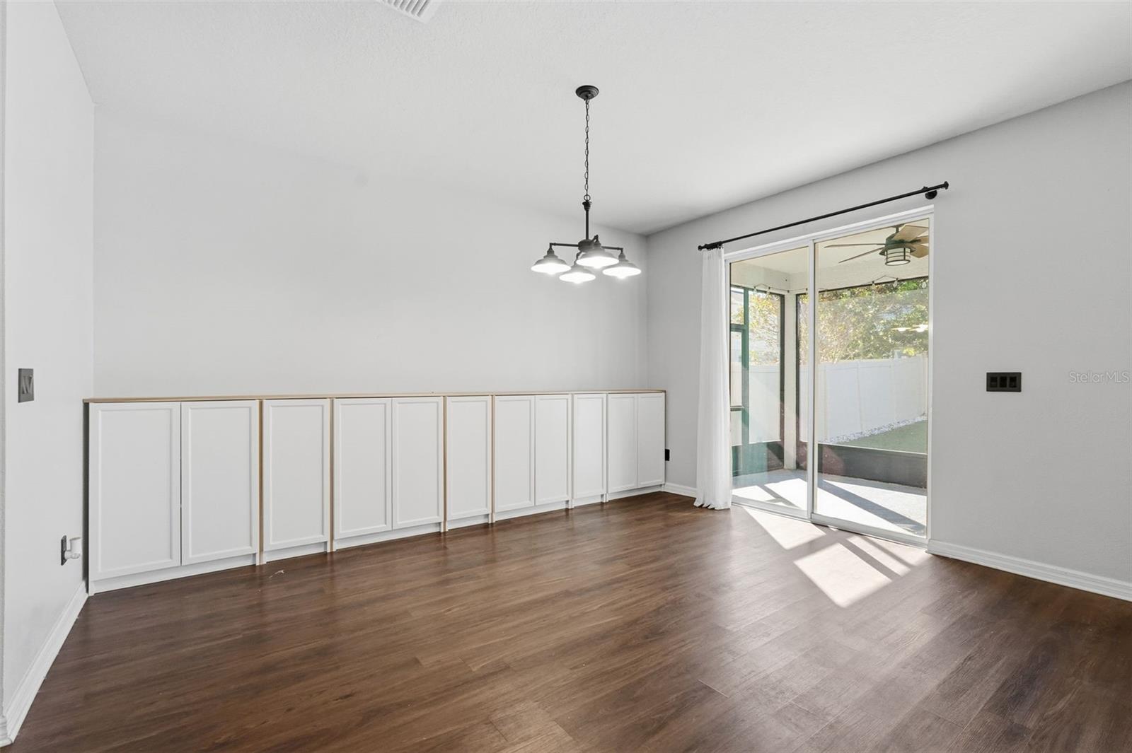 Image 22 of 82 For 12215 Blue Pacific Drive