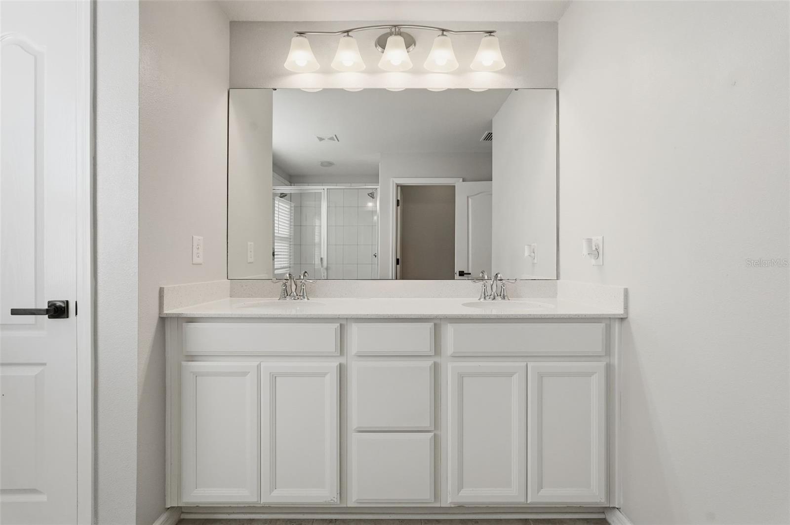 Image 38 of 82 For 12215 Blue Pacific Drive