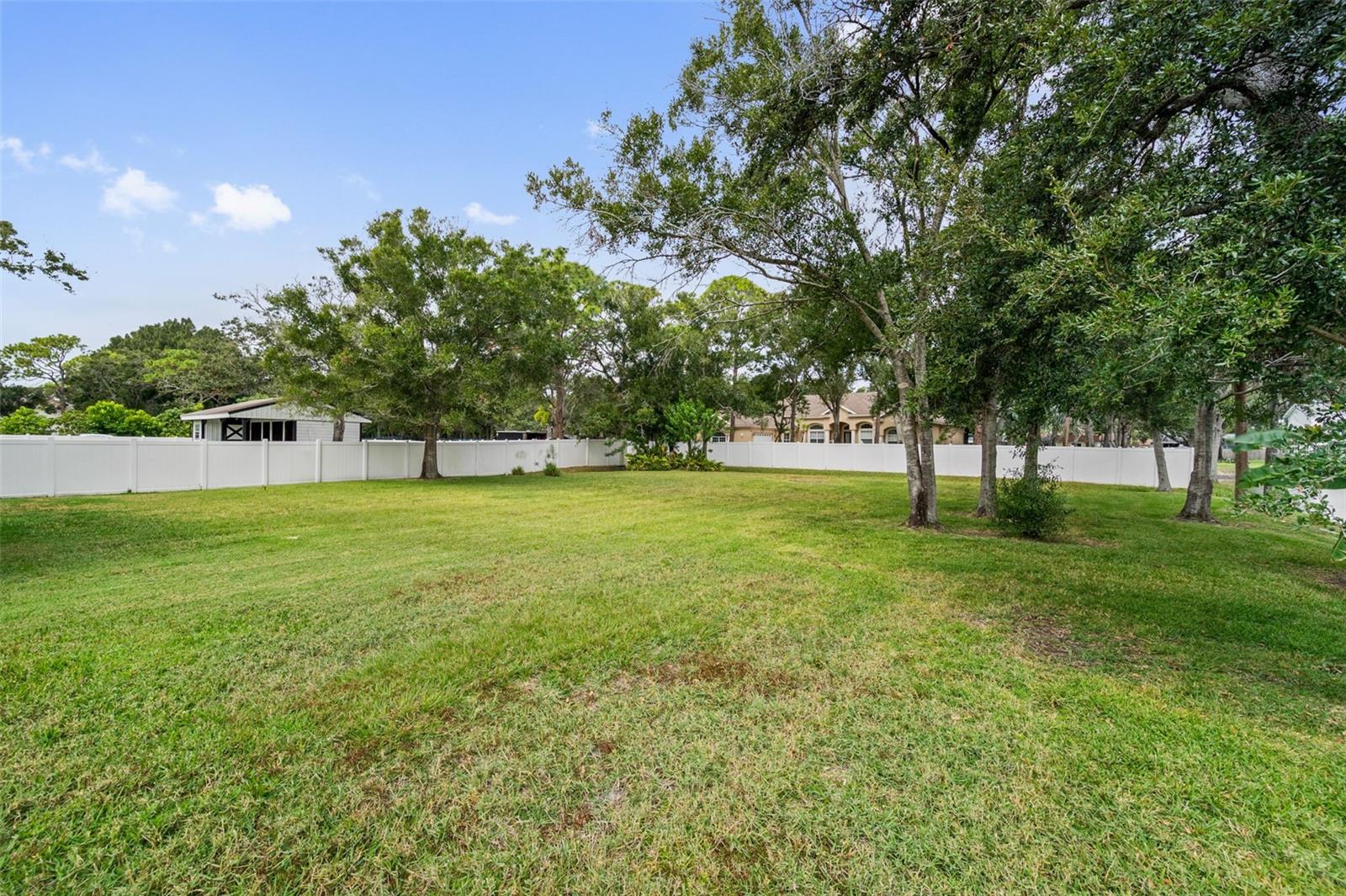 Image 17 of 79 For 6425 98th Avenue N