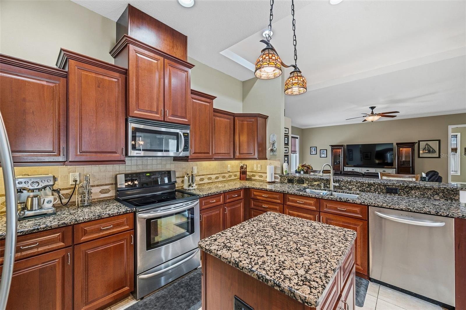 Image 28 of 79 For 6425 98th Avenue N