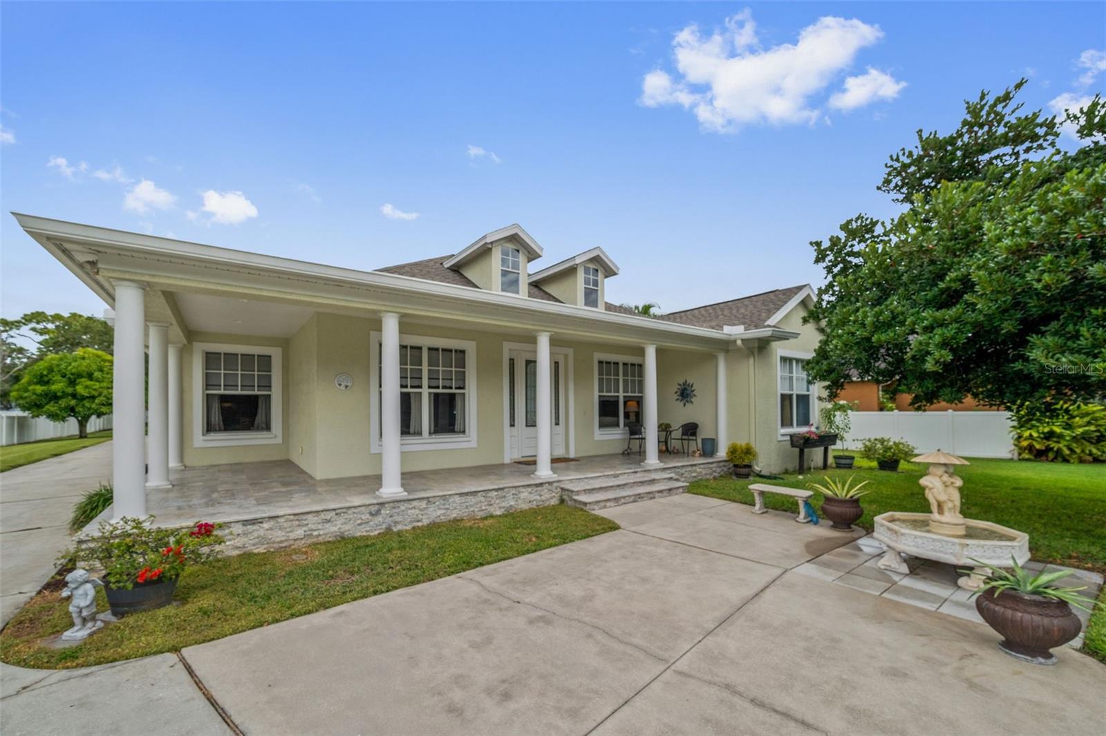 Image 4 of 79 For 6425 98th Avenue N