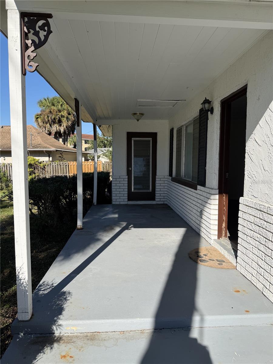 Listing photo id 2 for 6131 Lafayette Street