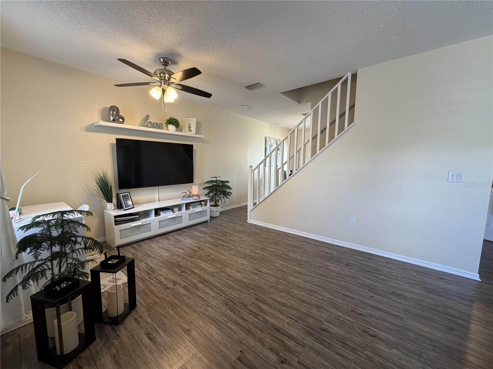 Image 7 of 16 For 1409 Sedgwick Drive