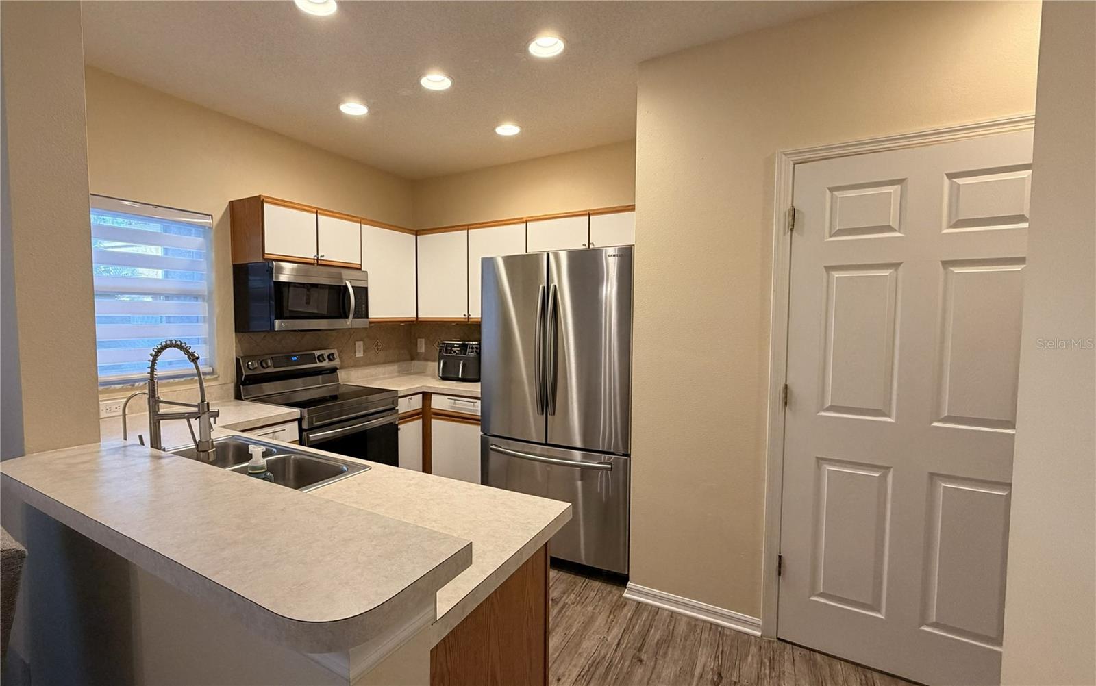 Image 8 of 16 For 1409 Sedgwick Drive