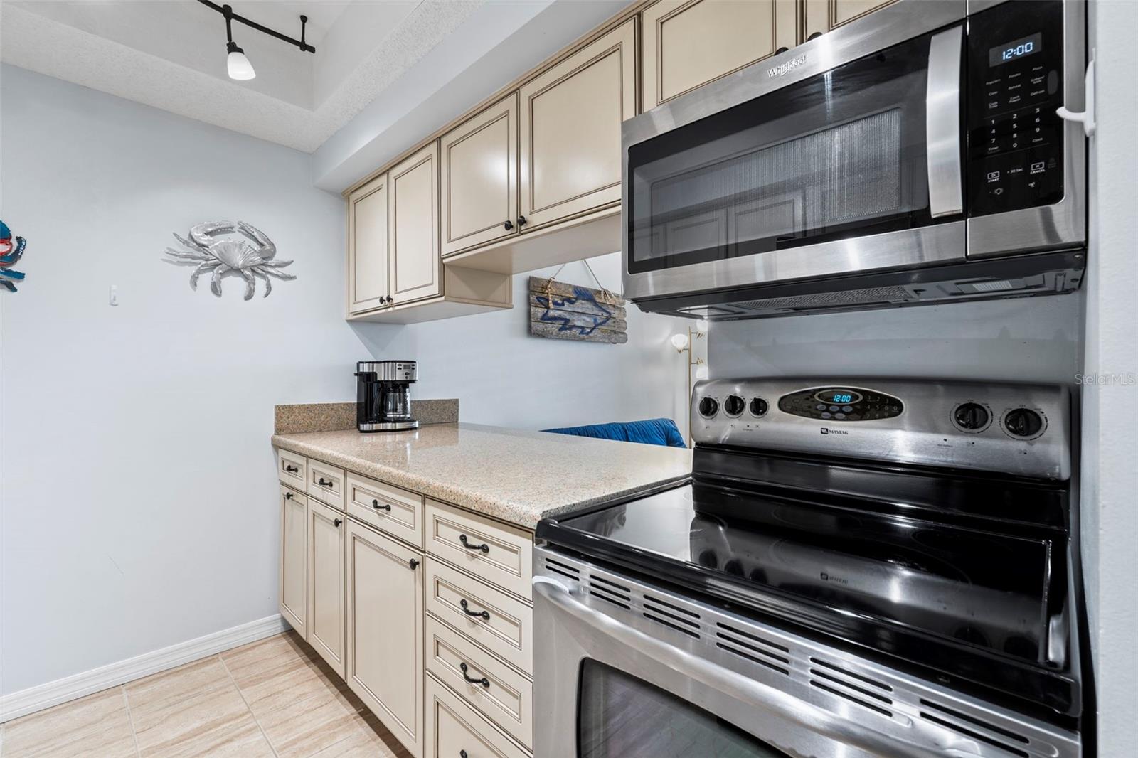 Image 17 of 82 For 4212 126th Street W 401