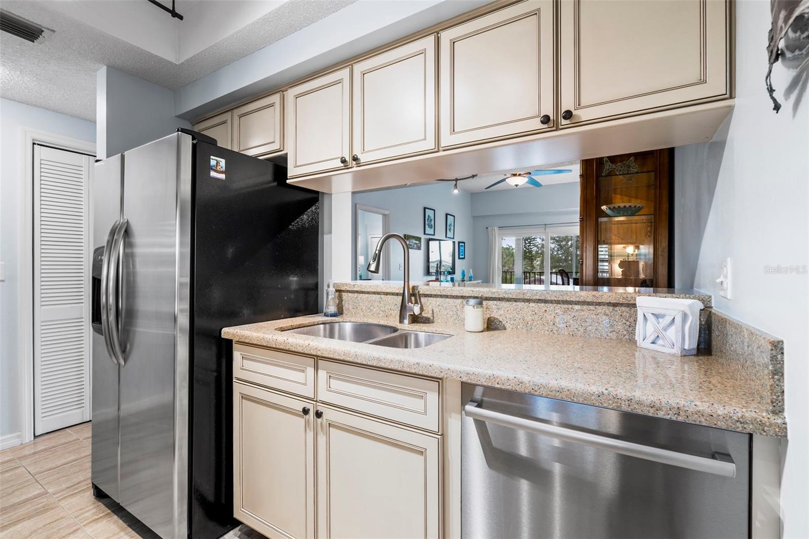 Image 20 of 82 For 4212 126th Street W 401