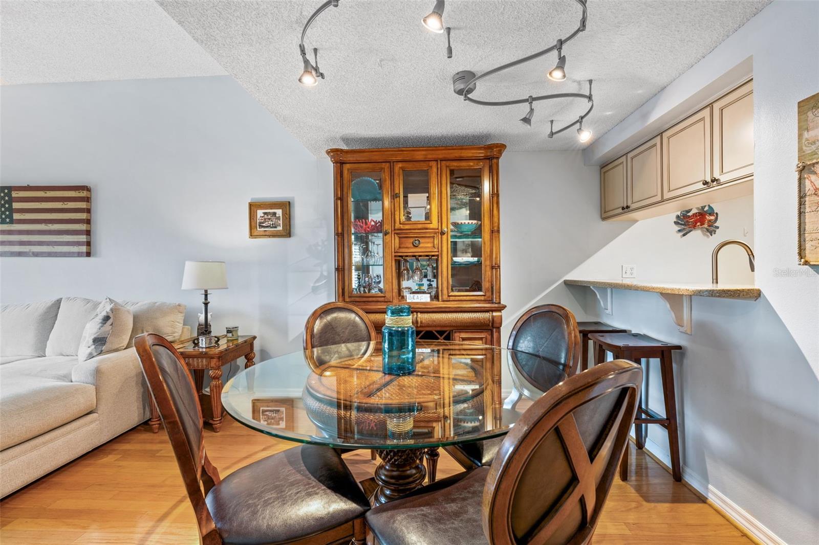 Image 23 of 82 For 4212 126th Street W 401