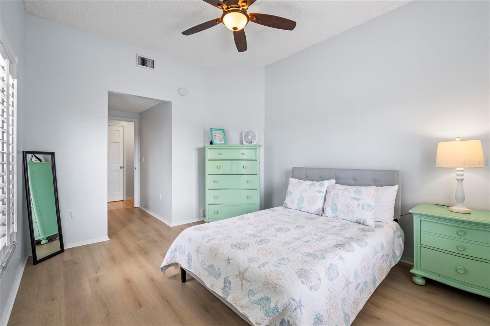 Image 41 of 82 For 4212 126th Street W 401