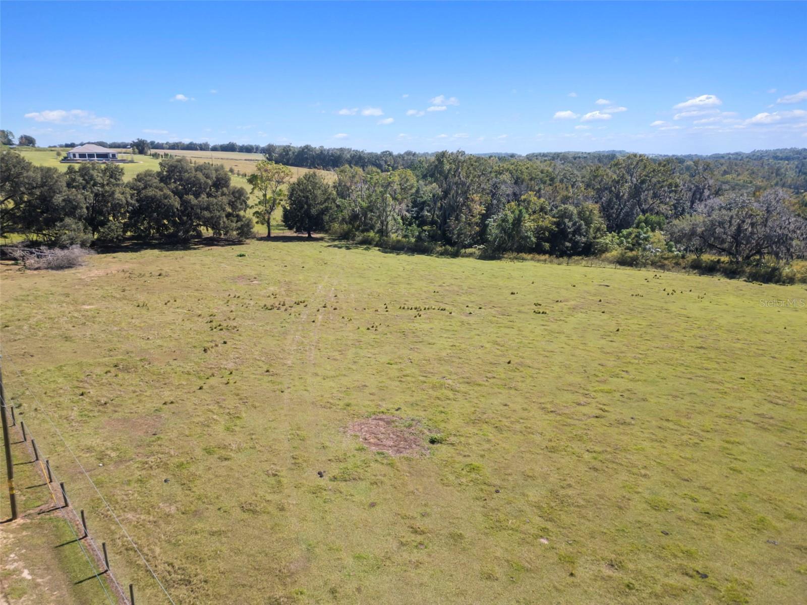 Listing photo id 19 for 32854 Lister Road