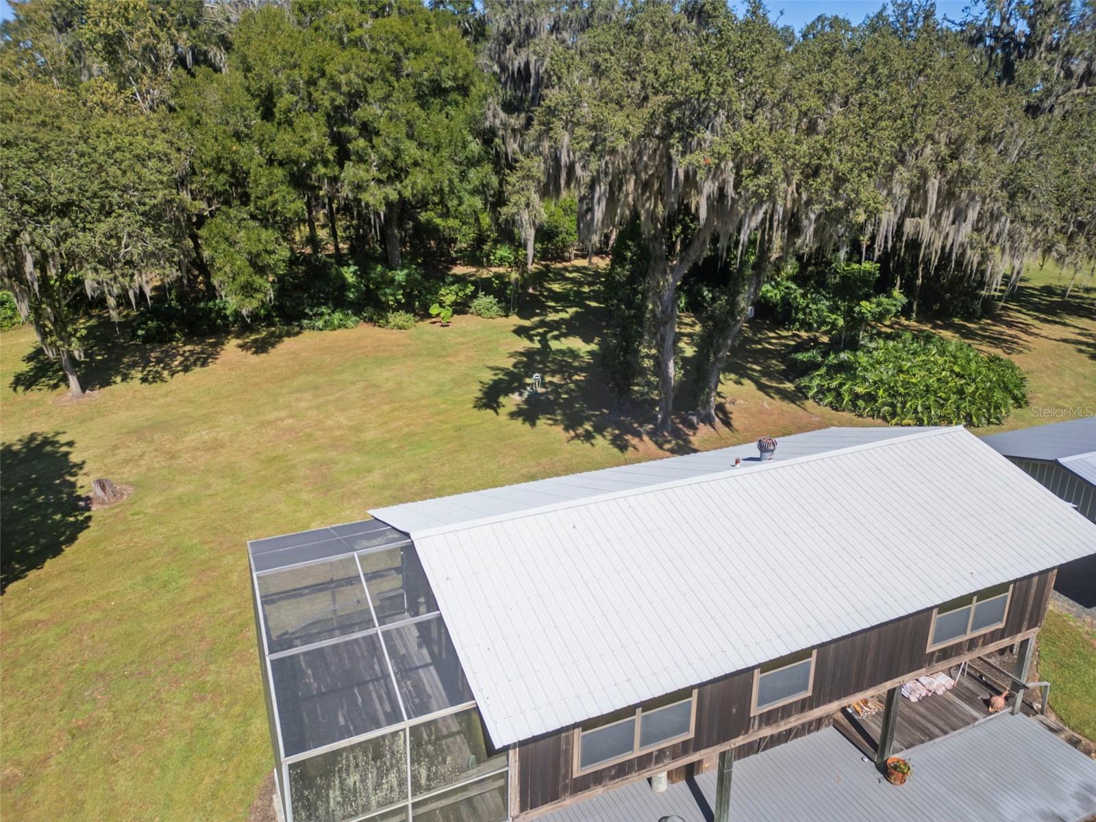 Listing photo id 24 for 32854 Lister Road