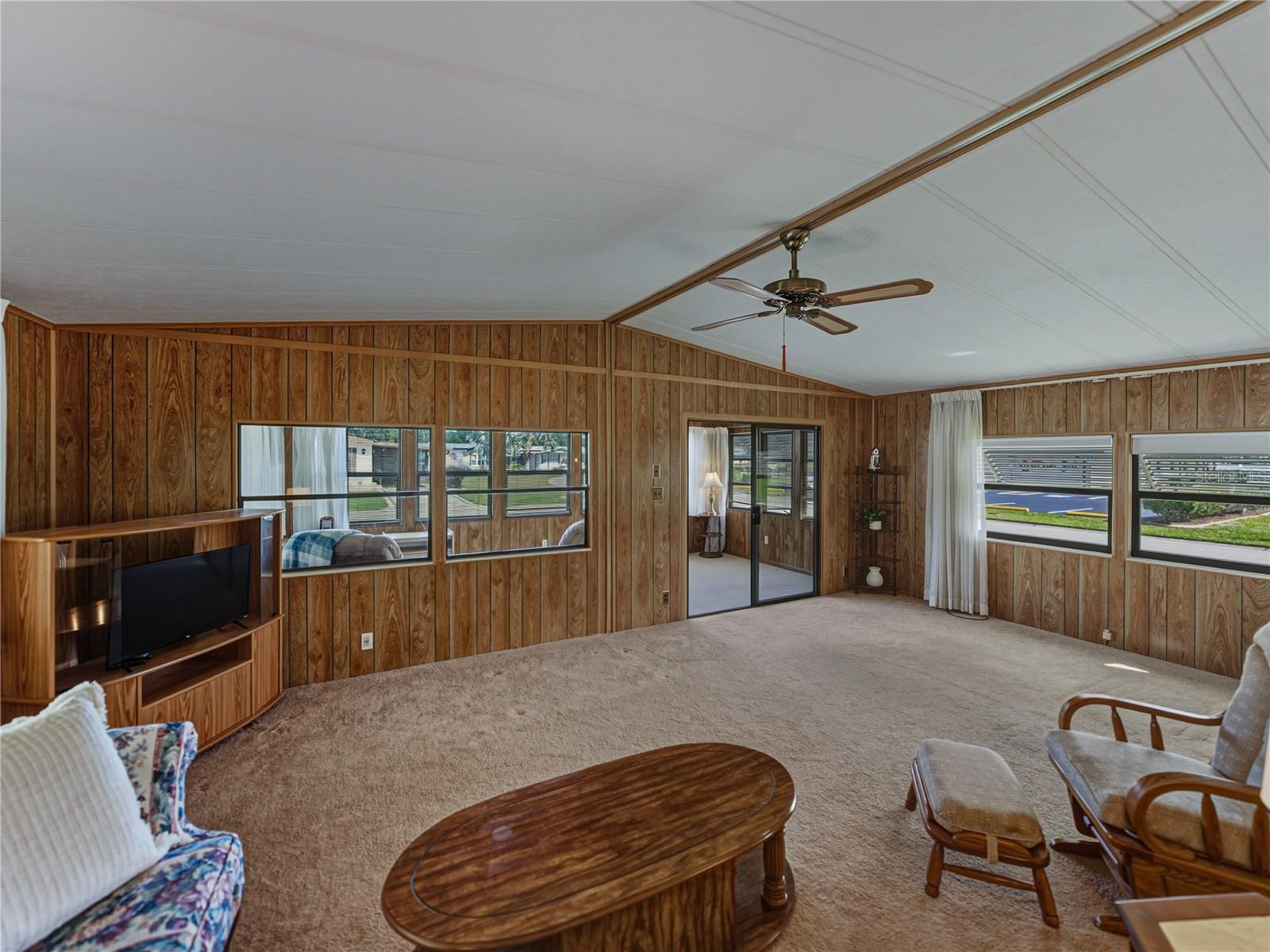 Image 13 of 53 For 35826 Pradera Drive