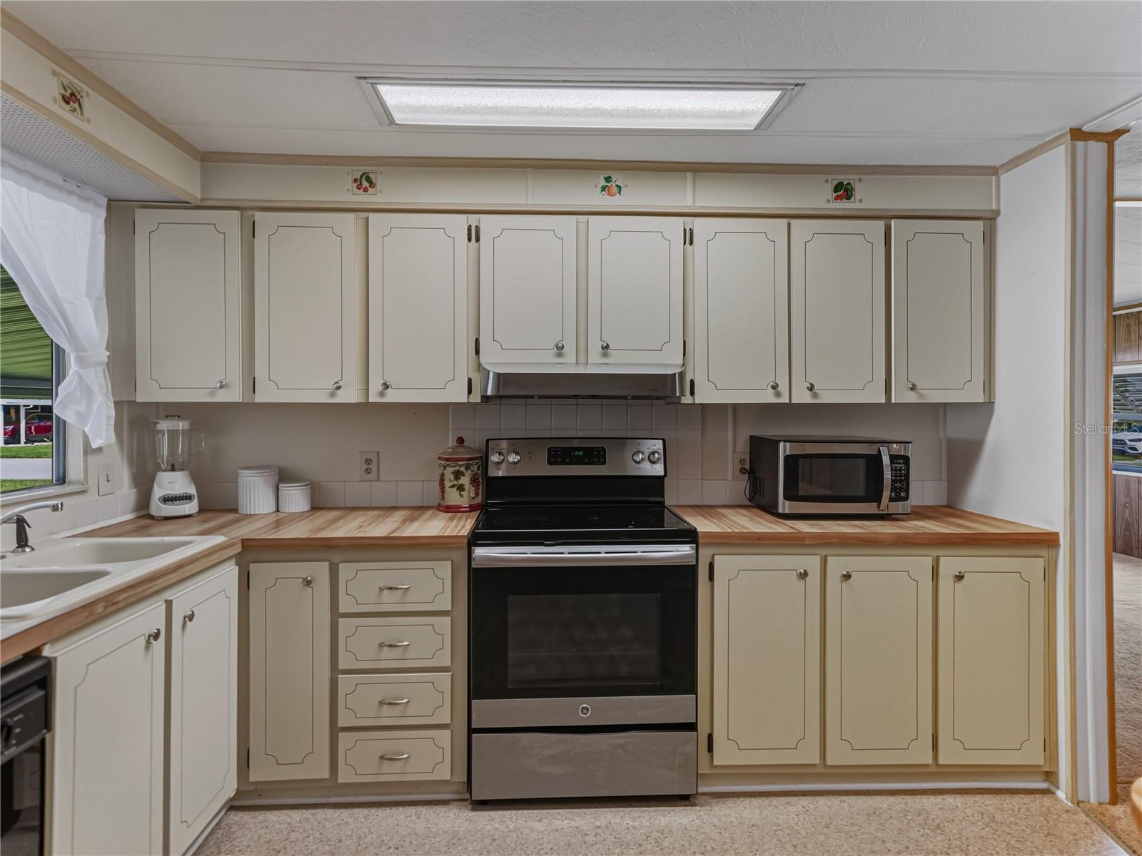 Image 24 of 53 For 35826 Pradera Drive