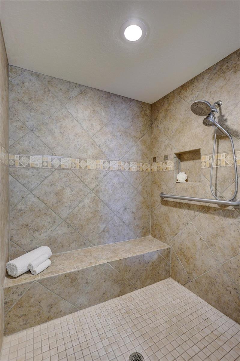 Image 13 of 36 For 2925 Terra Ceia Bay Boulevard 2802