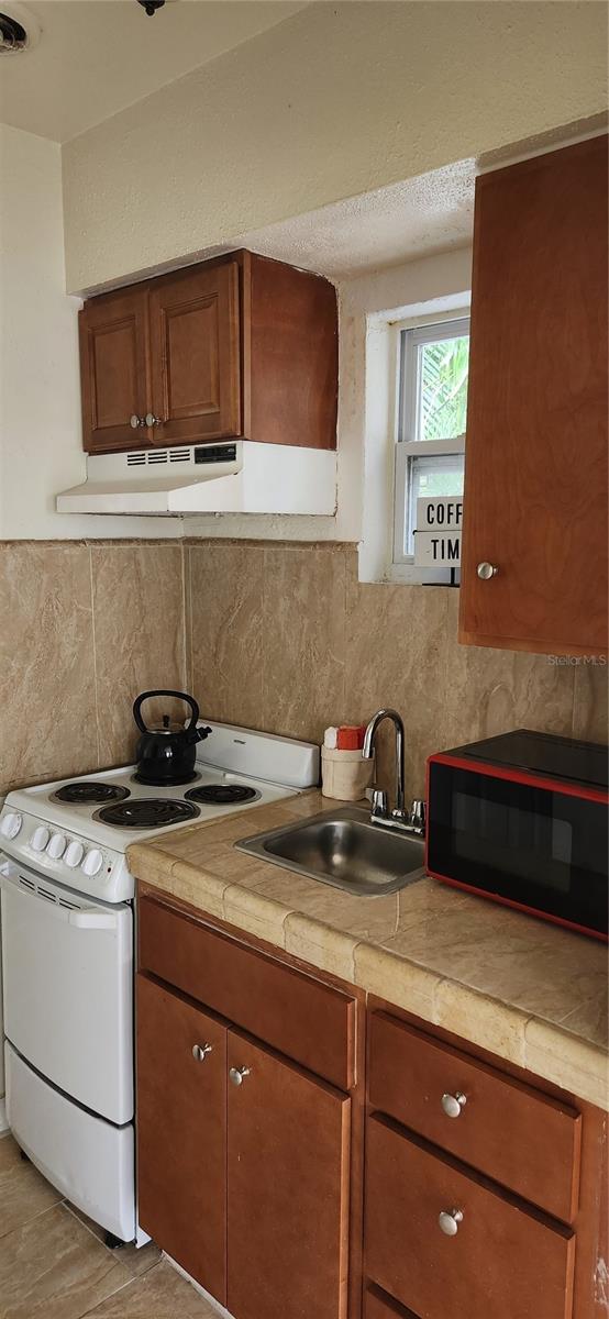 Image 2 of 6 For 901 3rd Street N 2