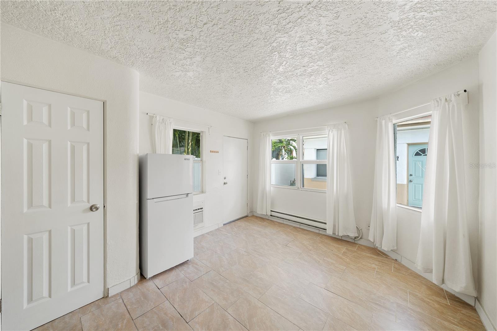 Image 4 of 6 For 901 3rd Street N 2