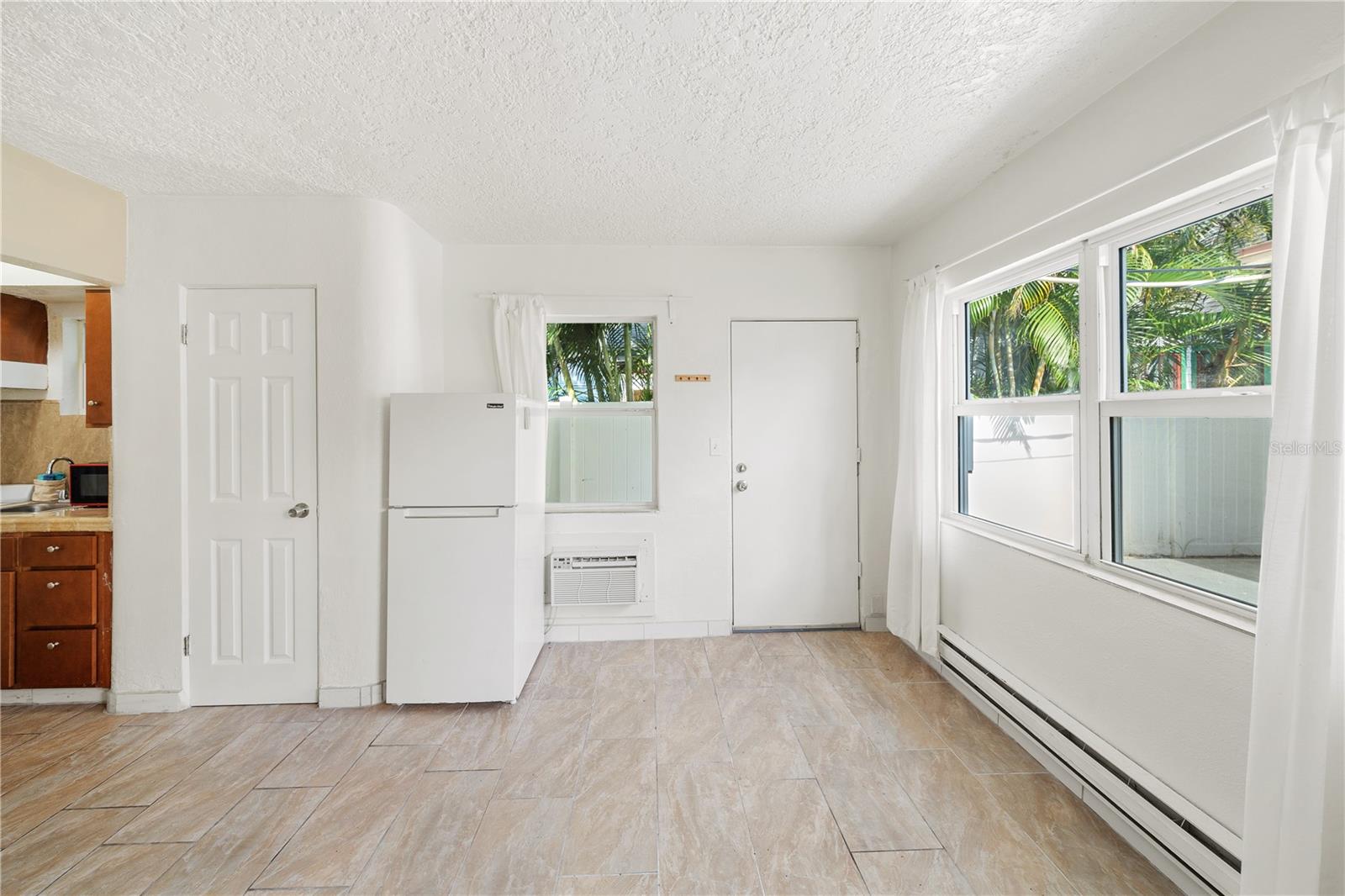 Image 5 of 6 For 901 3rd Street N 2