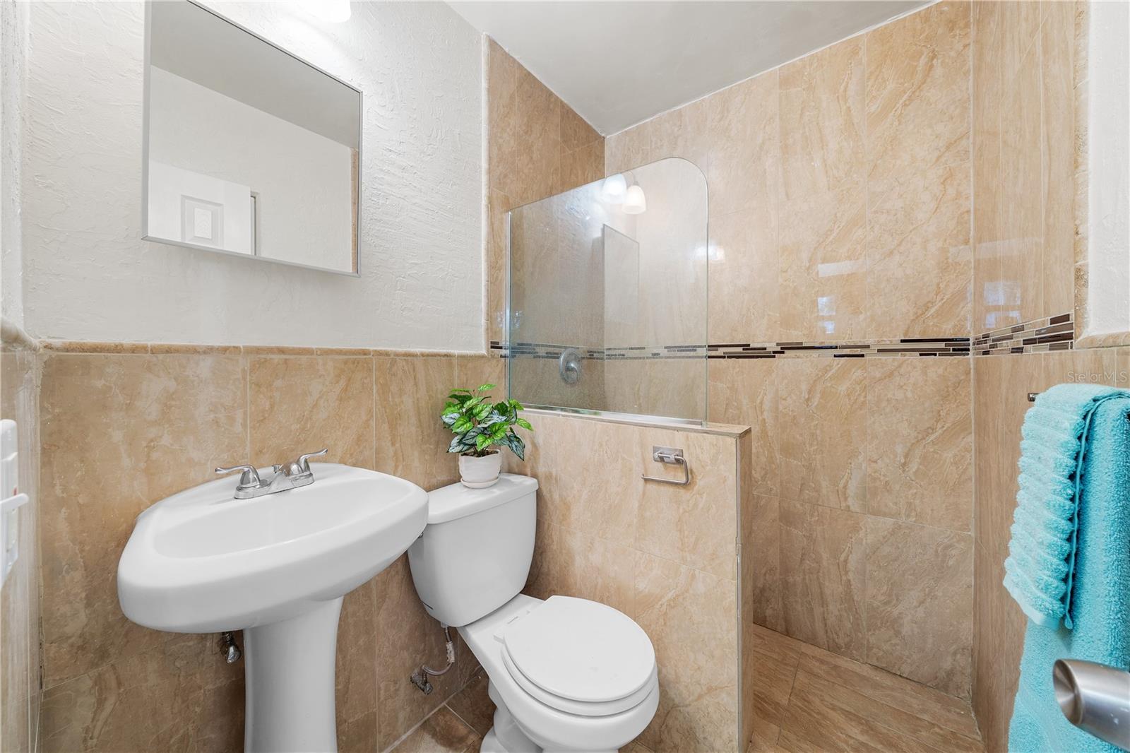 Image 6 of 6 For 901 3rd Street N 2