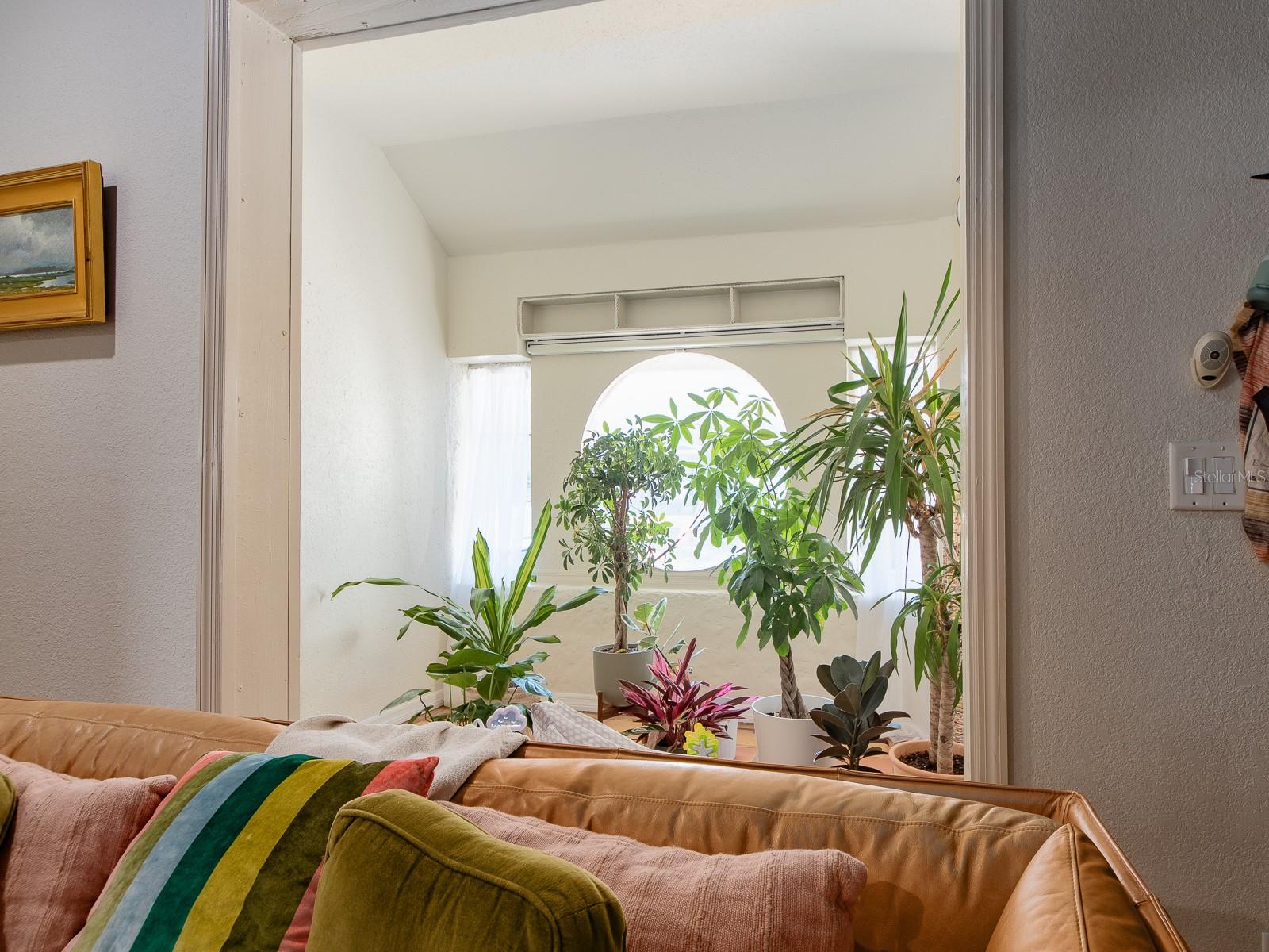 Image 11 of 70 For 945 11th Street N