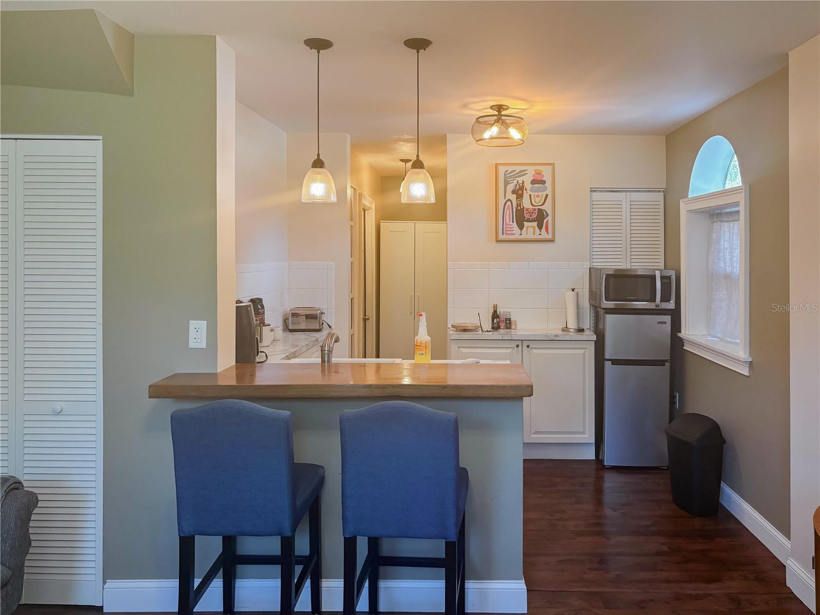 Image 45 of 70 For 945 11th Street N