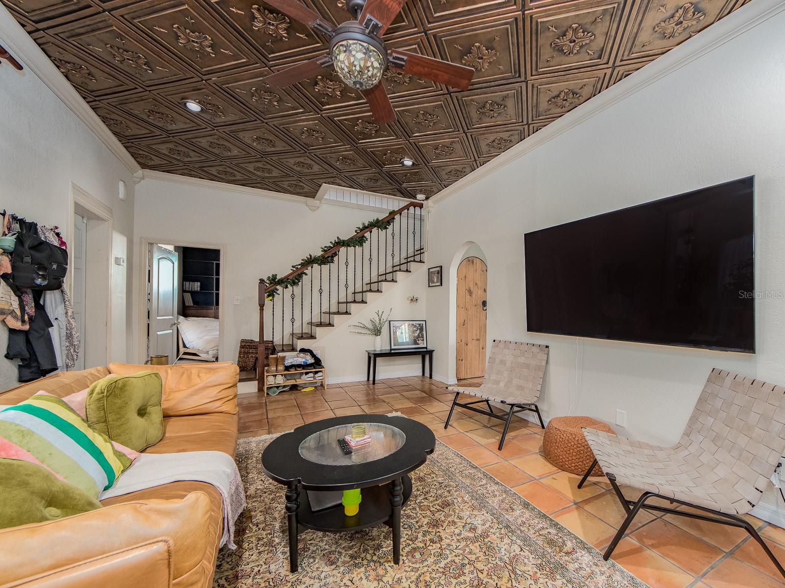 Image 9 of 70 For 945 11th Street N