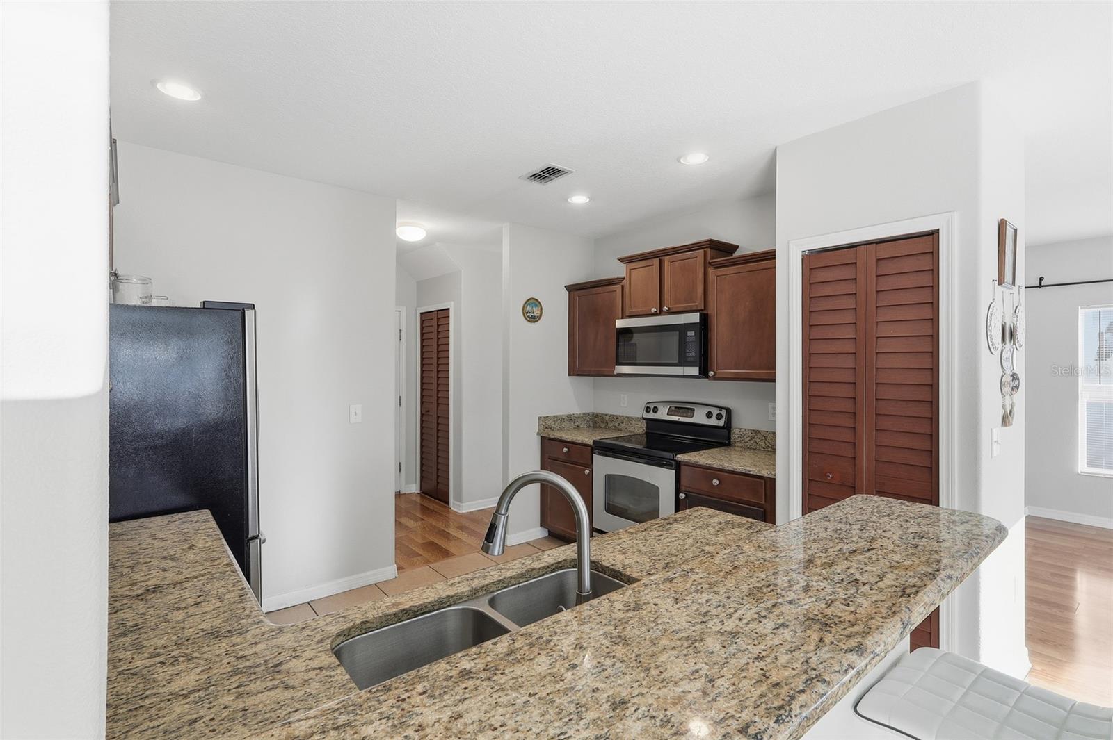 Image 11 of 26 For 1035 Seminole Sky Drive