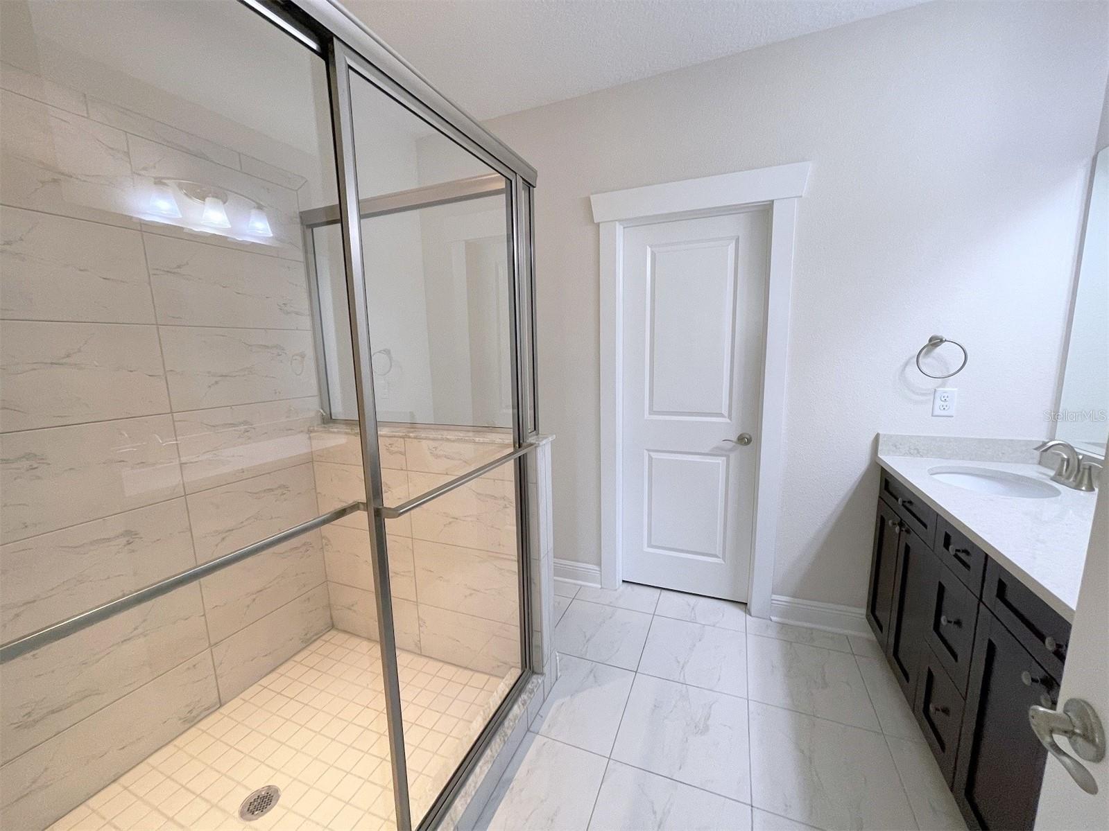 Image 15 of 19 For 2411 North A Street 2