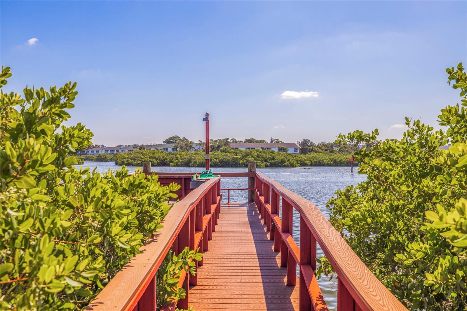 Image 40 of 76 For 19823 Gulf Boulevard 5