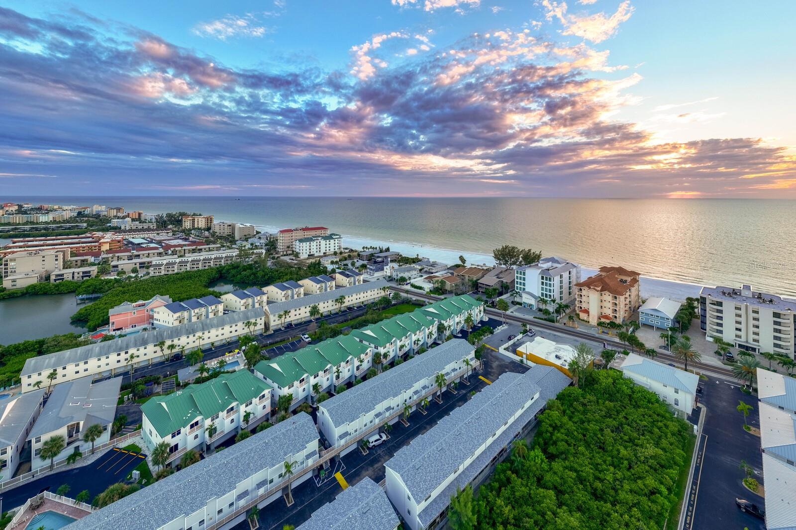 Image 50 of 76 For 19823 Gulf Boulevard 5