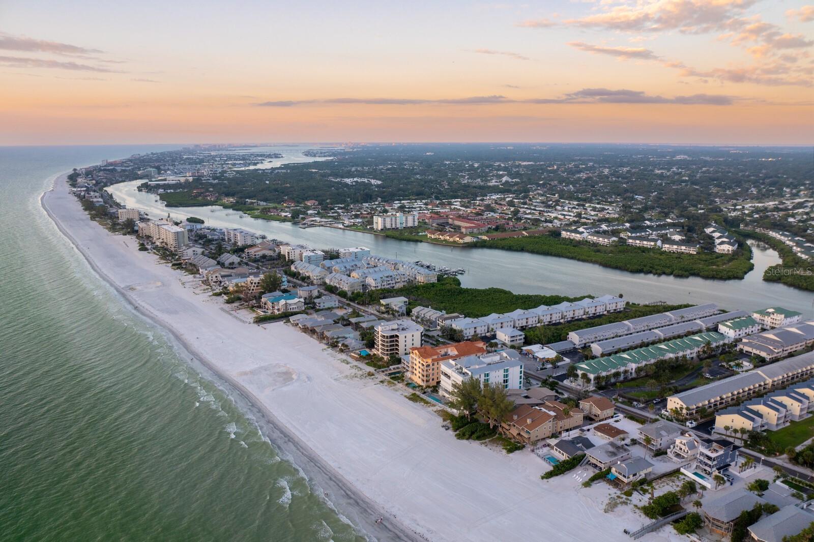 Image 58 of 76 For 19823 Gulf Boulevard 5