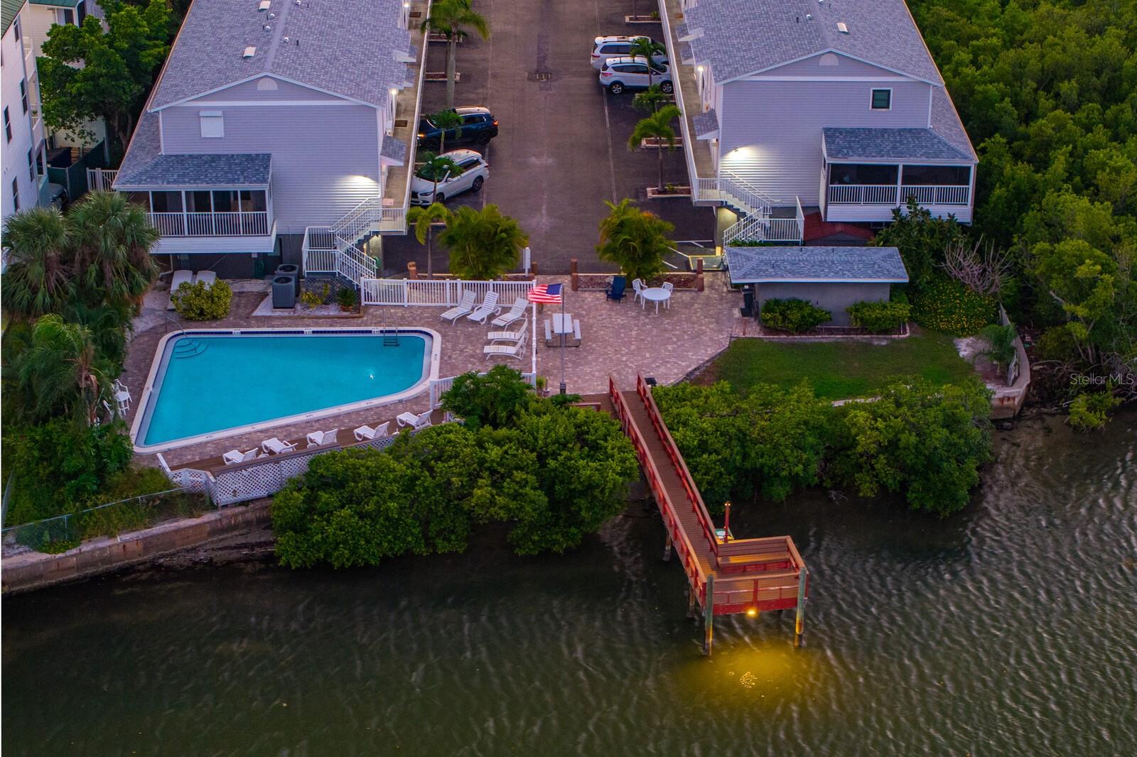 Image 64 of 76 For 19823 Gulf Boulevard 5