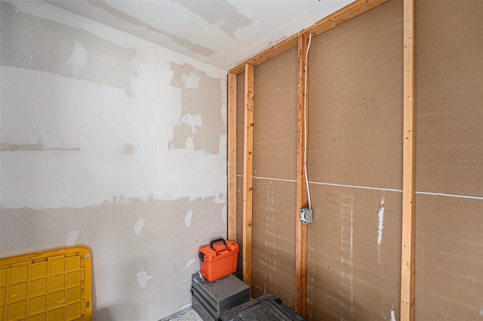 Image 20 of 29 For 645 Timber Bay Circle E