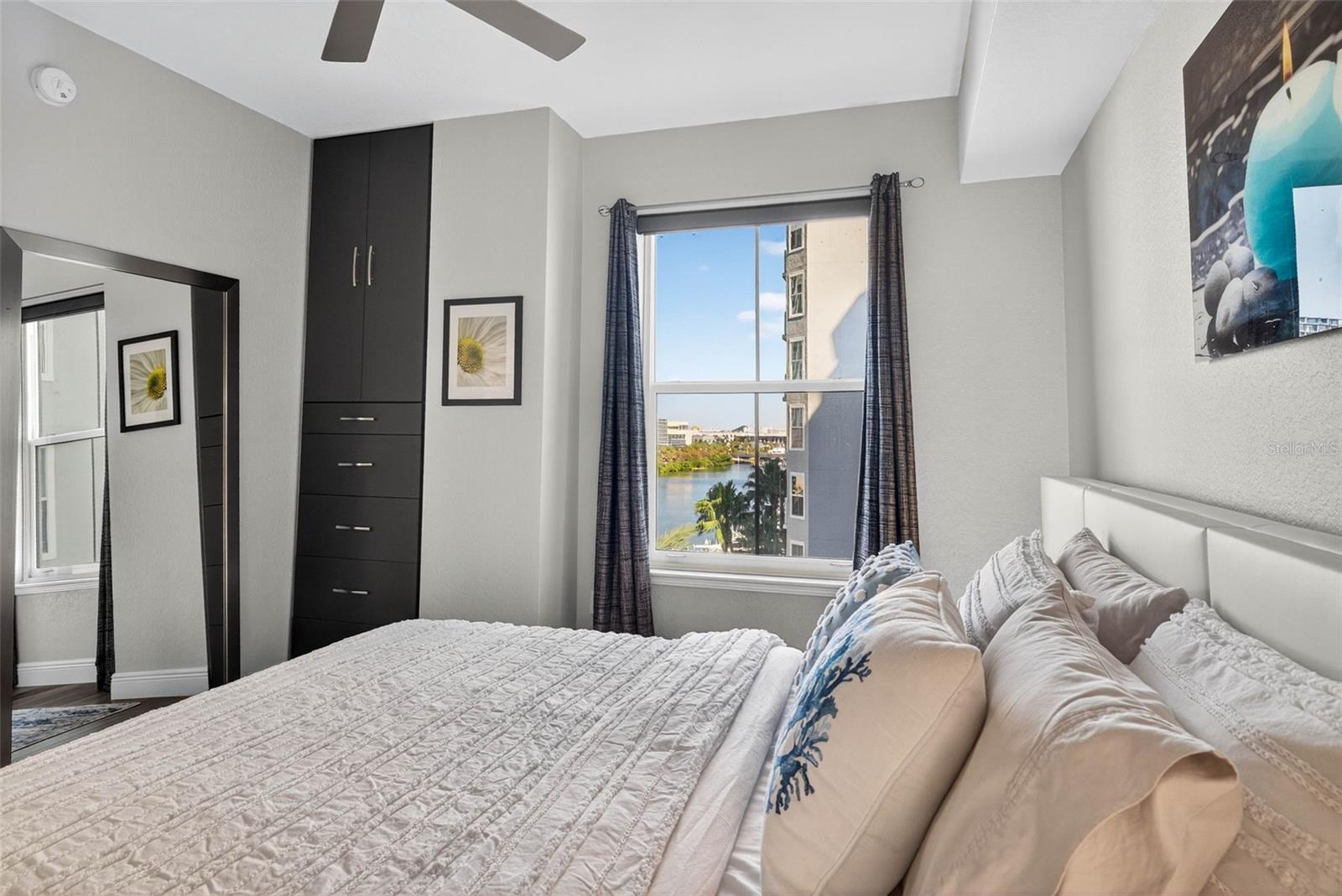 Image 22 of 46 For 700 Harbour Island Boulevard 519