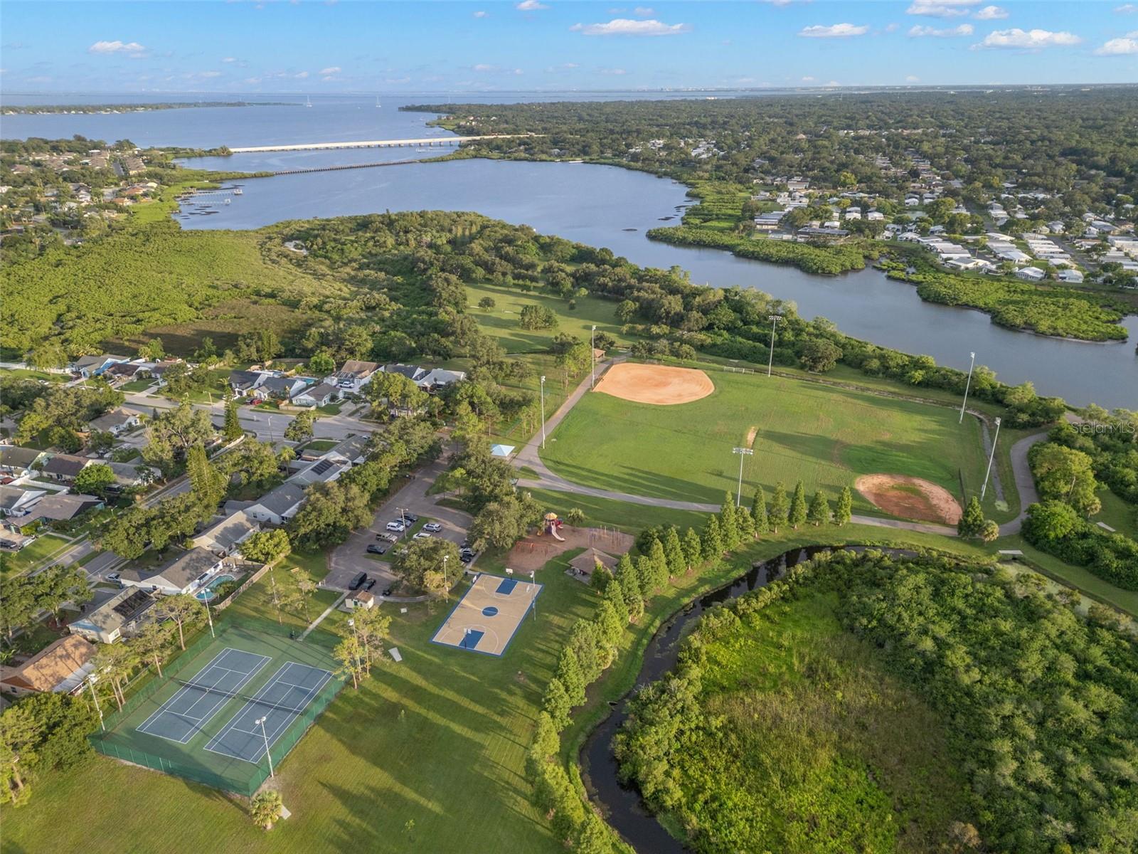 Image 37 of 38 For 337 Shore Drive E