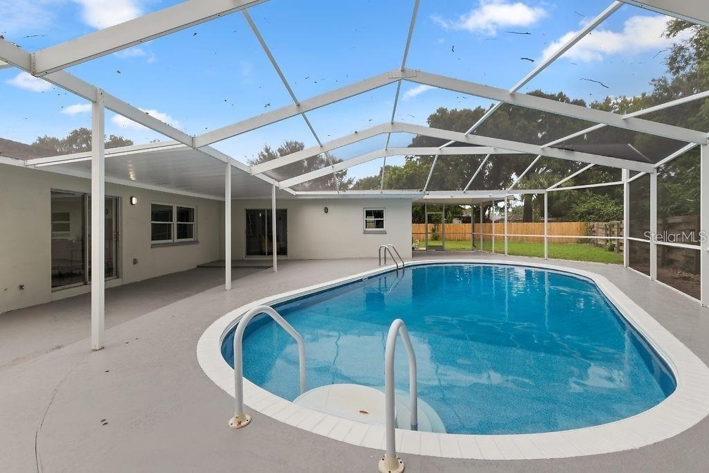 Image 12 of 62 For 8401 Blackstone Court