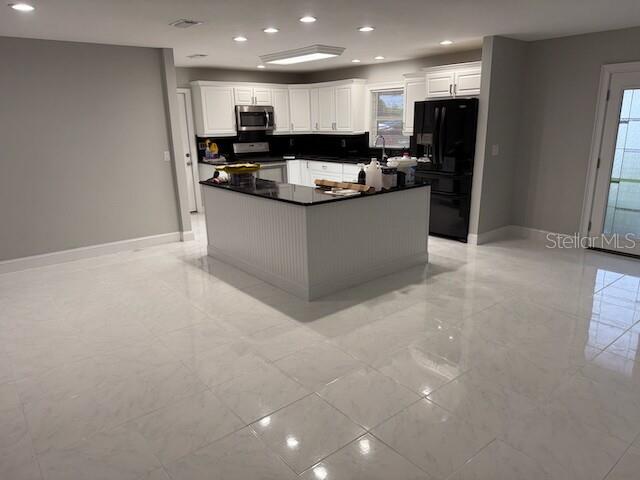 Image 5 of 62 For 8401 Blackstone Court