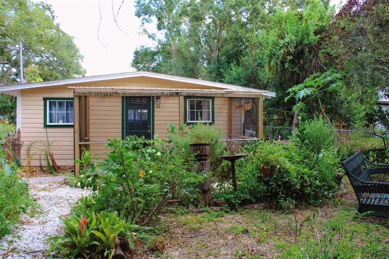 Image 2 of 19 For 4225 Old Bradenton Road C