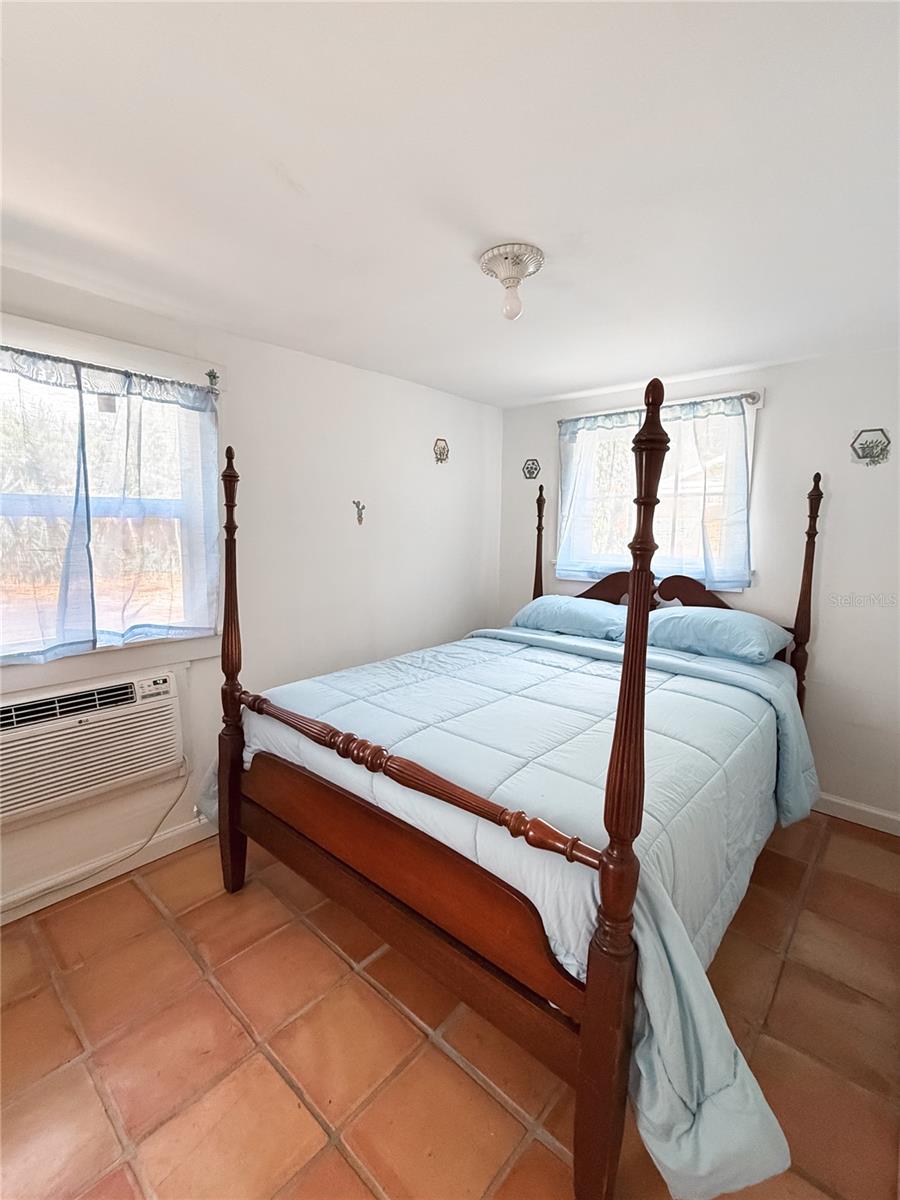 Image 8 of 19 For 4225 Old Bradenton Road C