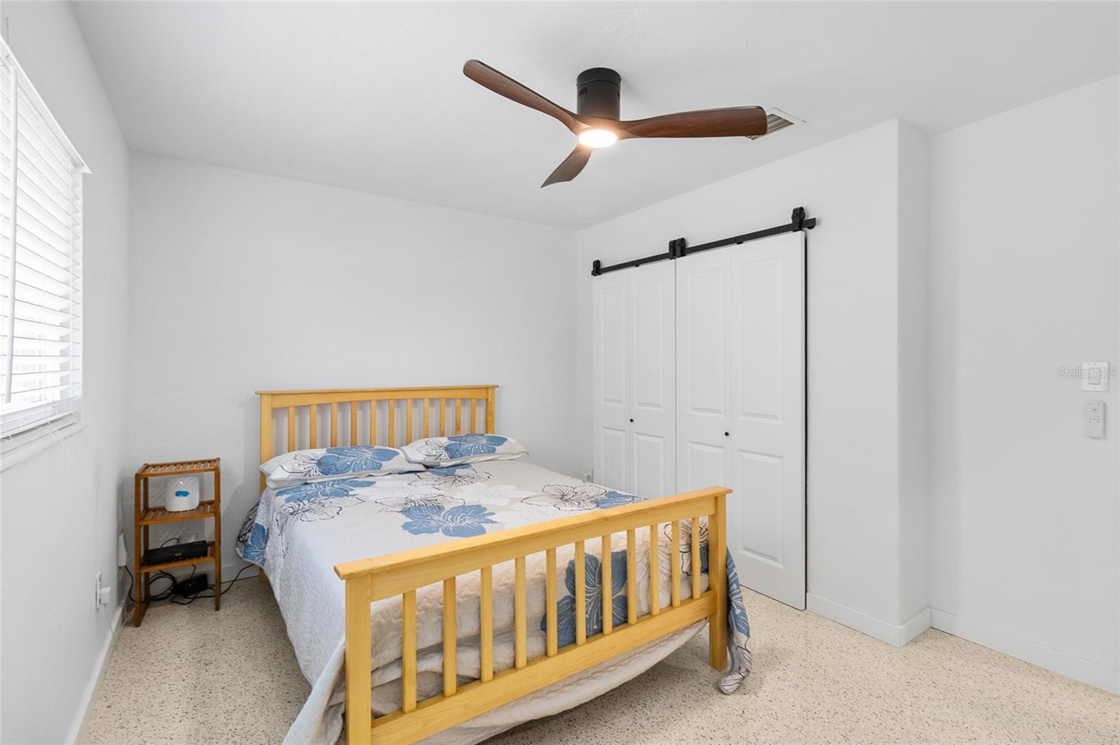 Image 22 of 44 For 3700 Whiting Drive Se