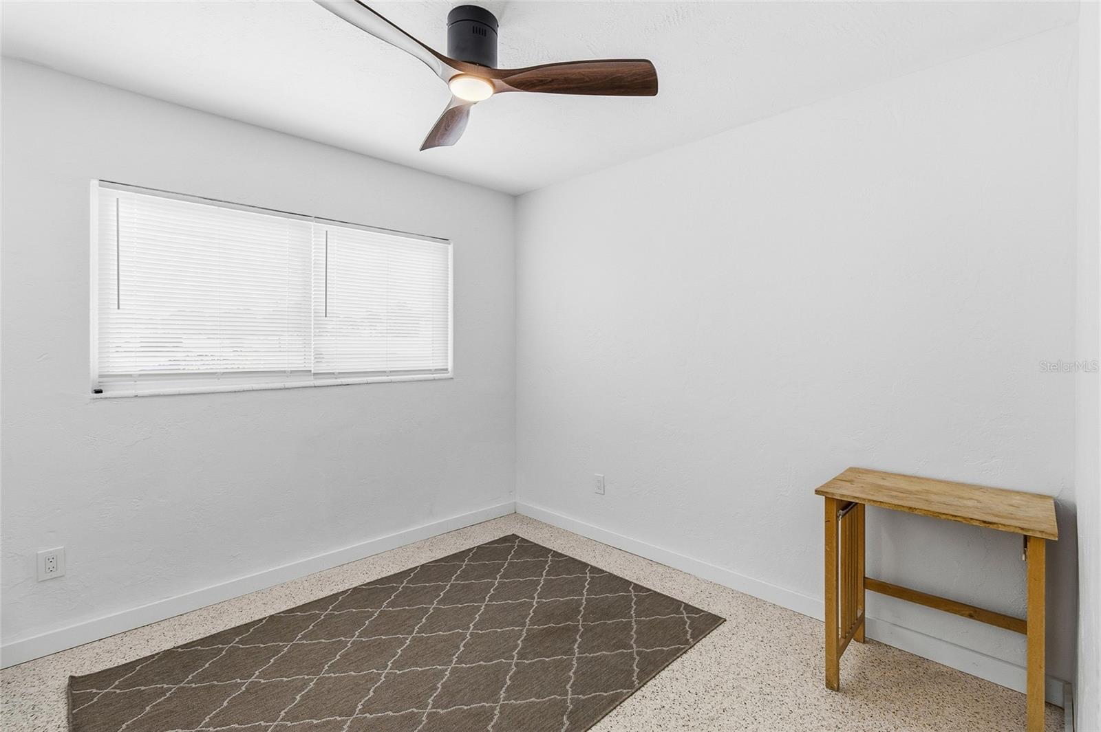 Image 28 of 44 For 3700 Whiting Drive Se