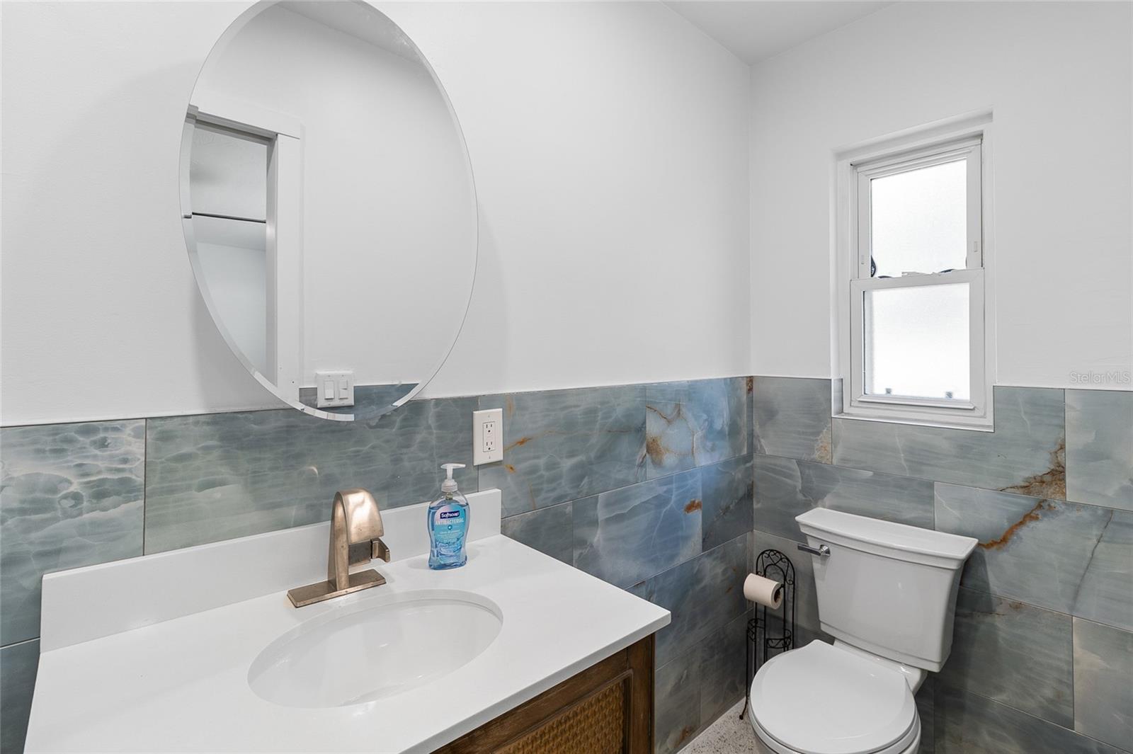 Image 3 of 44 For 3700 Whiting Drive Se