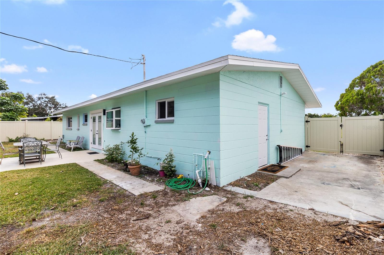 Image 31 of 44 For 3700 Whiting Drive Se